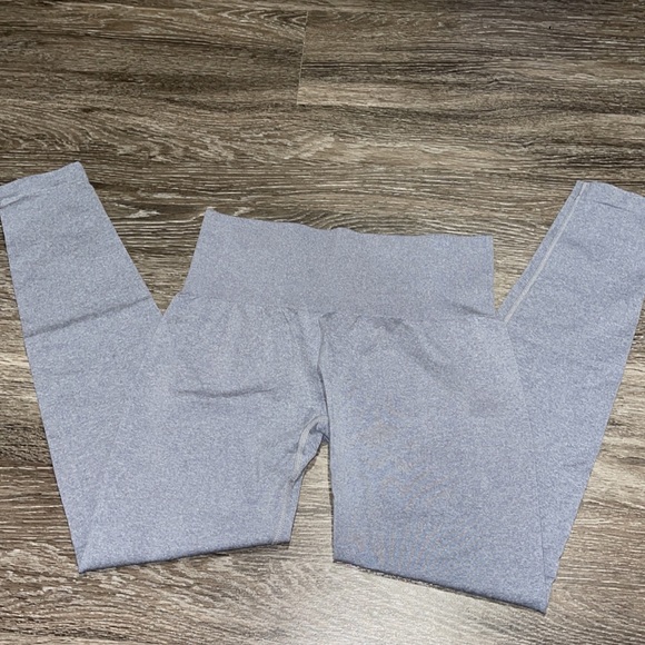 NVGTN Grey NV Seamless Leggings - Picture 3 of 4